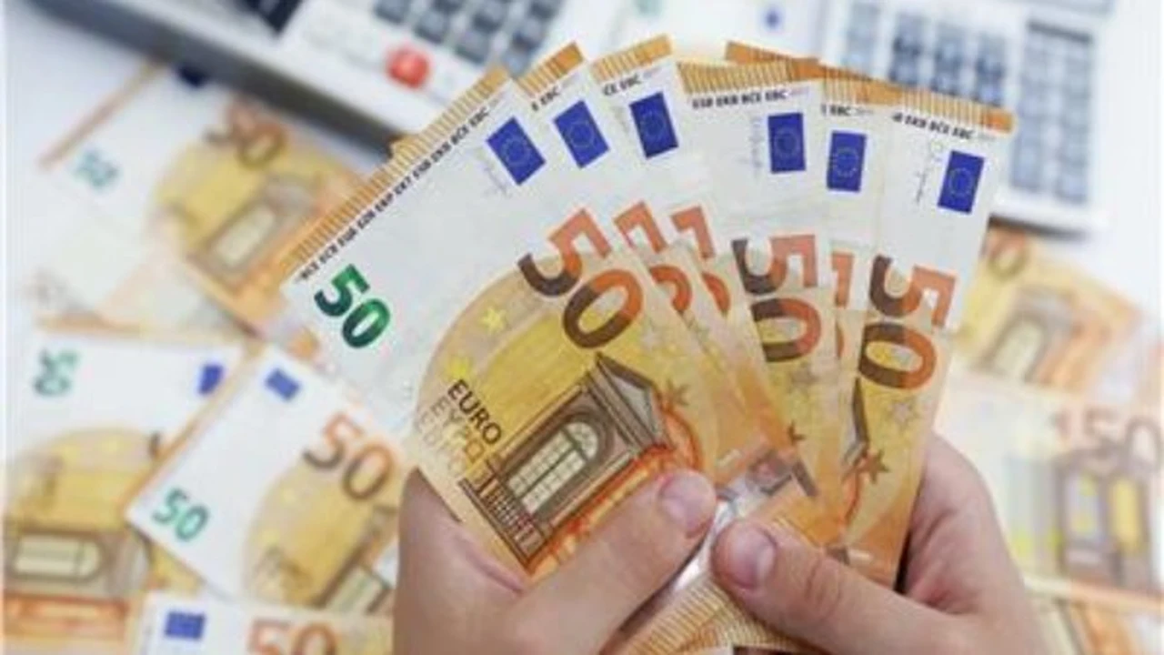 سعر اليورو مقابل الجنيه في بنك مصر والأهلي اليوم الثلاثاء